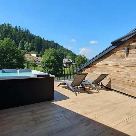 Black Forest Deluxe * הינטרצארטן