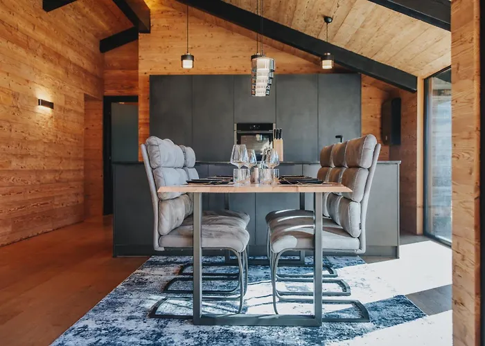 Penthouse Mit Whirlpool In 公寓