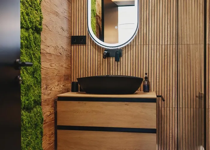 Penthouse Mit Whirlpool In